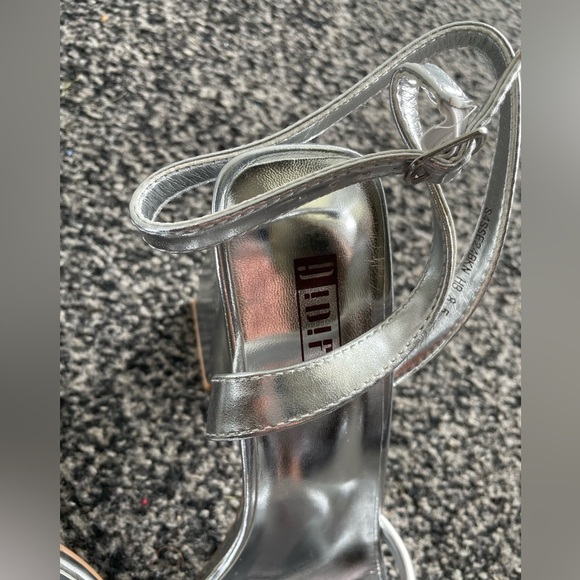 Elegant Silver Block Heel Sandals - Picture 12 of 16